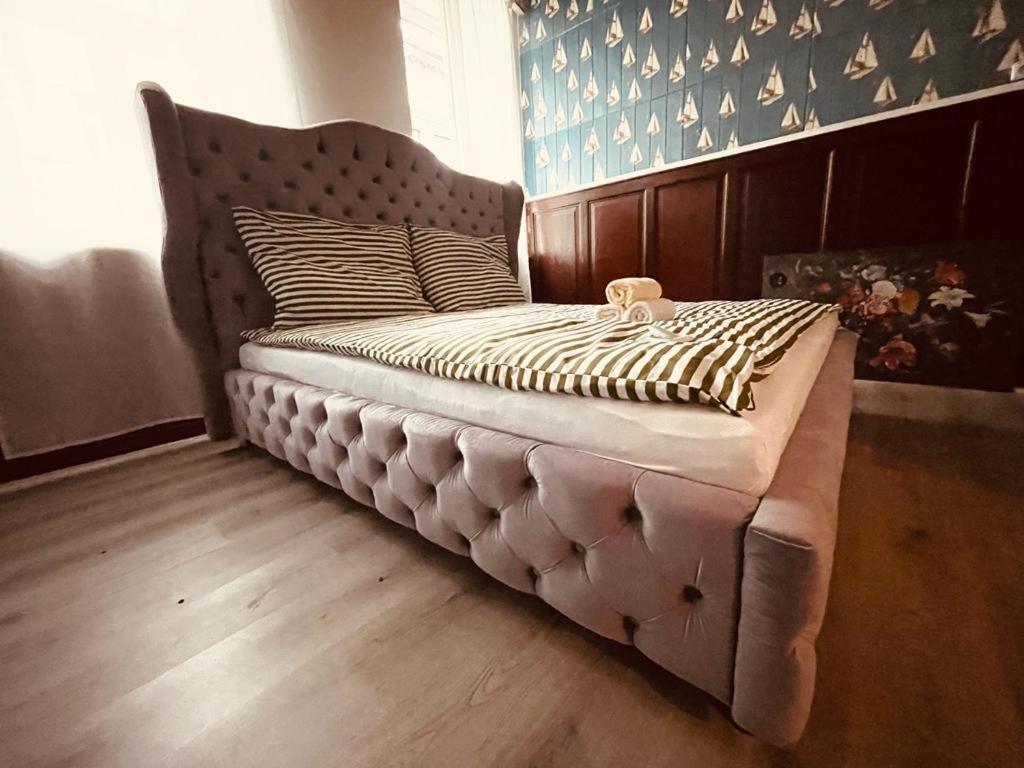 Titanic 2 Apartment Wien Ngoại thất bức ảnh